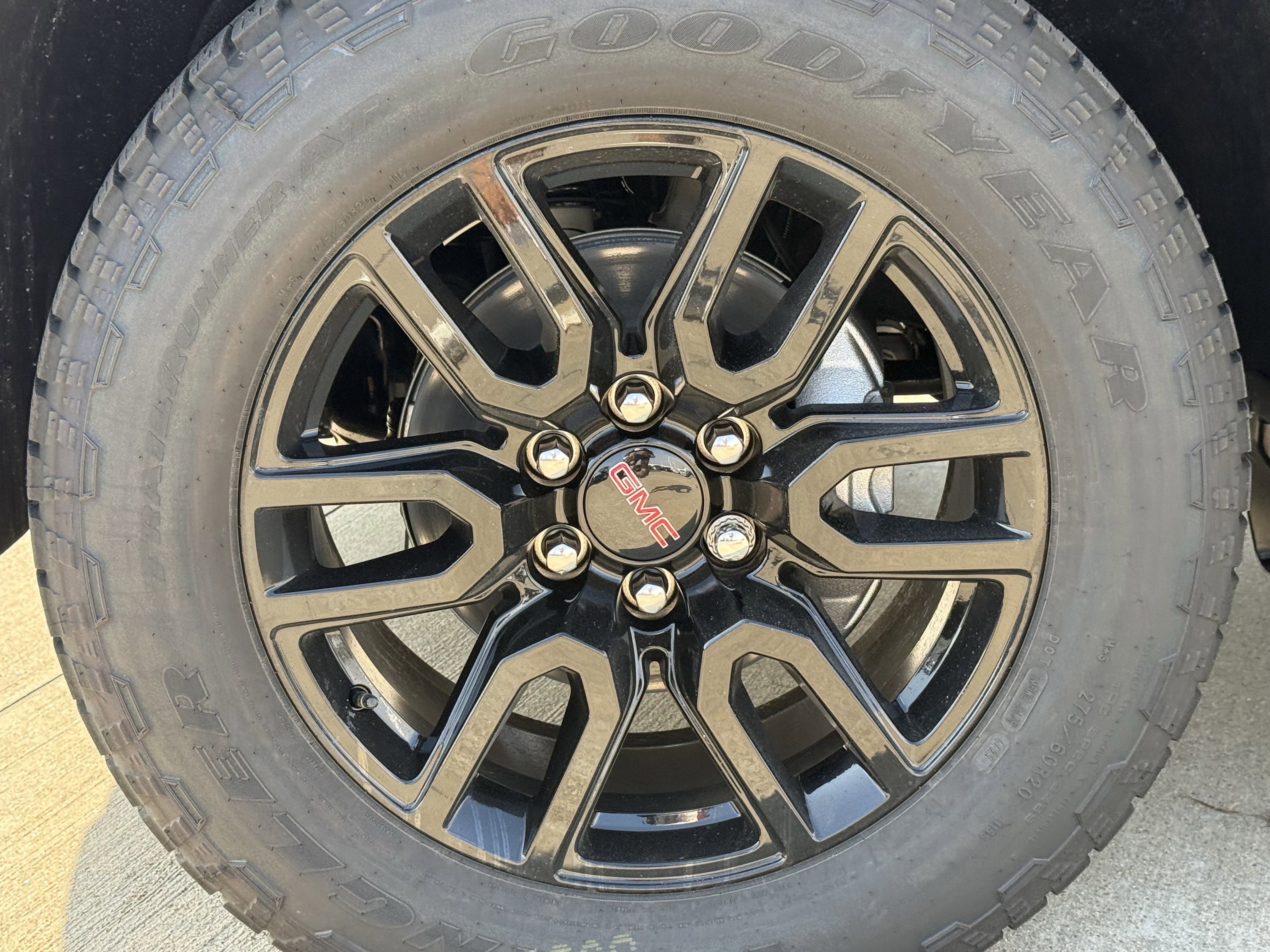 New 2026 GMC Sierra 1500 Elevation image 9