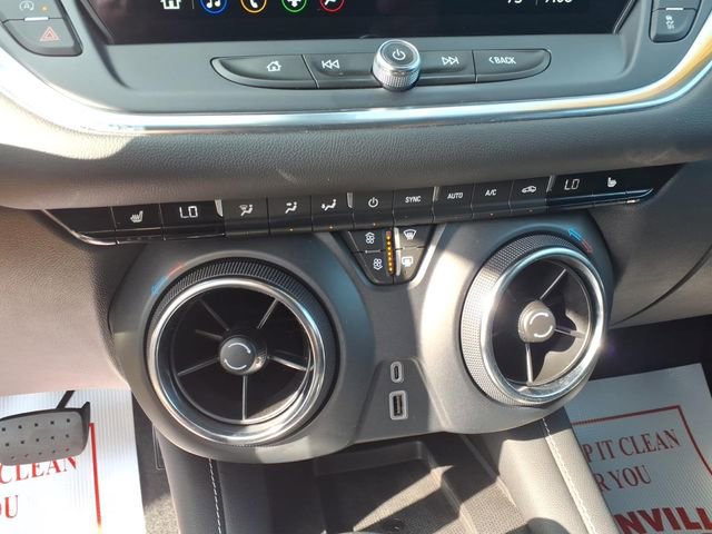 Used 2024 Chevrolet Blazer LT w/ Convenience Package FWD image 17