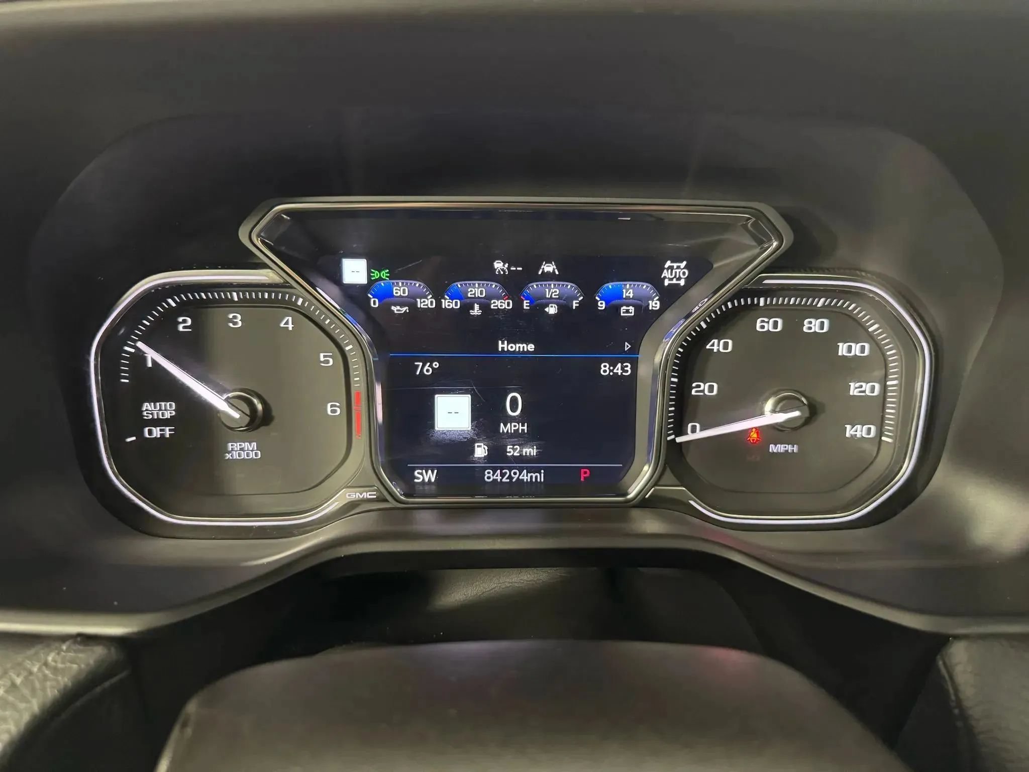 Used 2021 GMC Yukon XL Denali w/ Advanced Technology Package AWD/4WD image 14