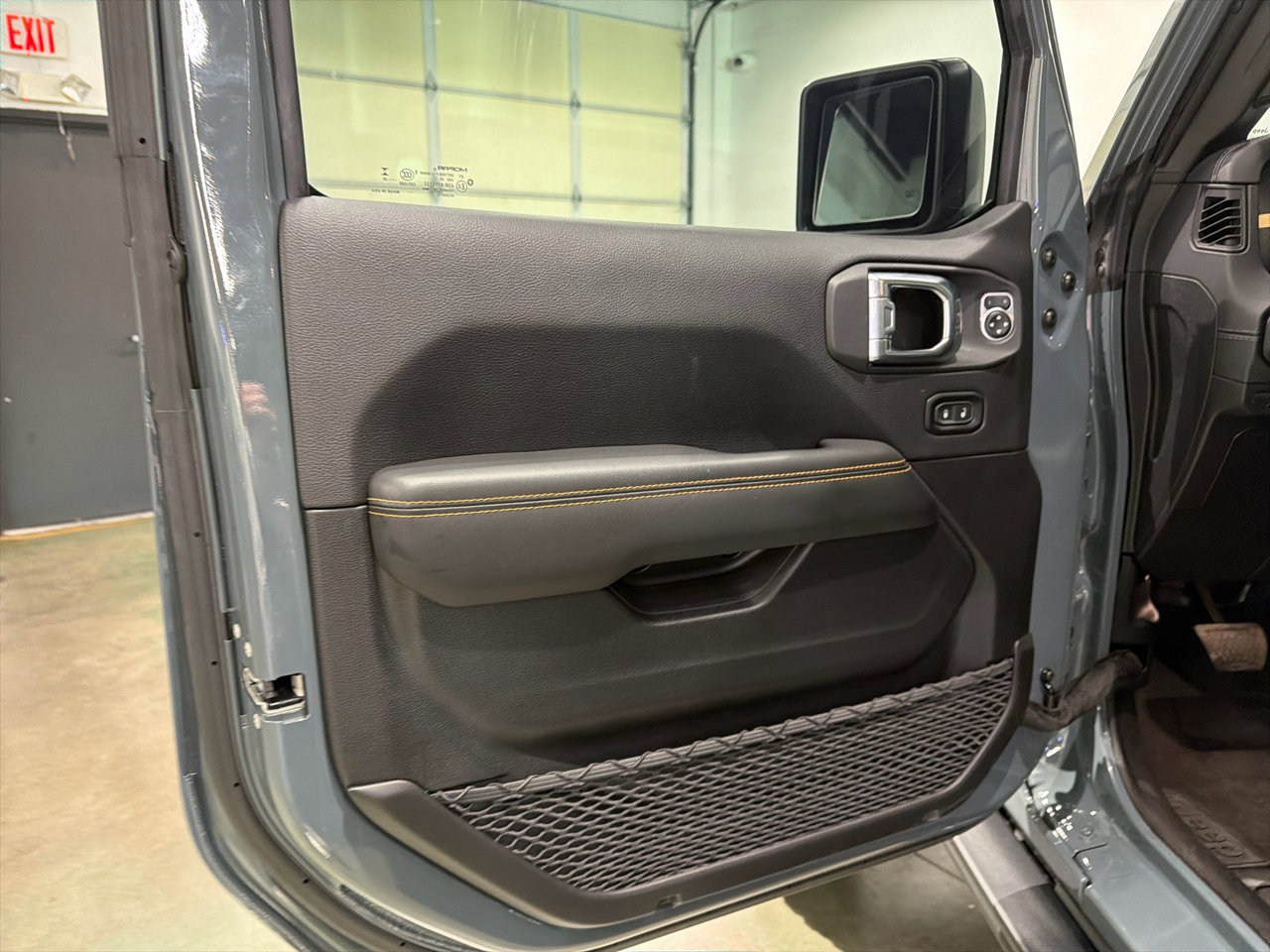 Used 2025 Jeep Wrangler Rubicon 392 image 16