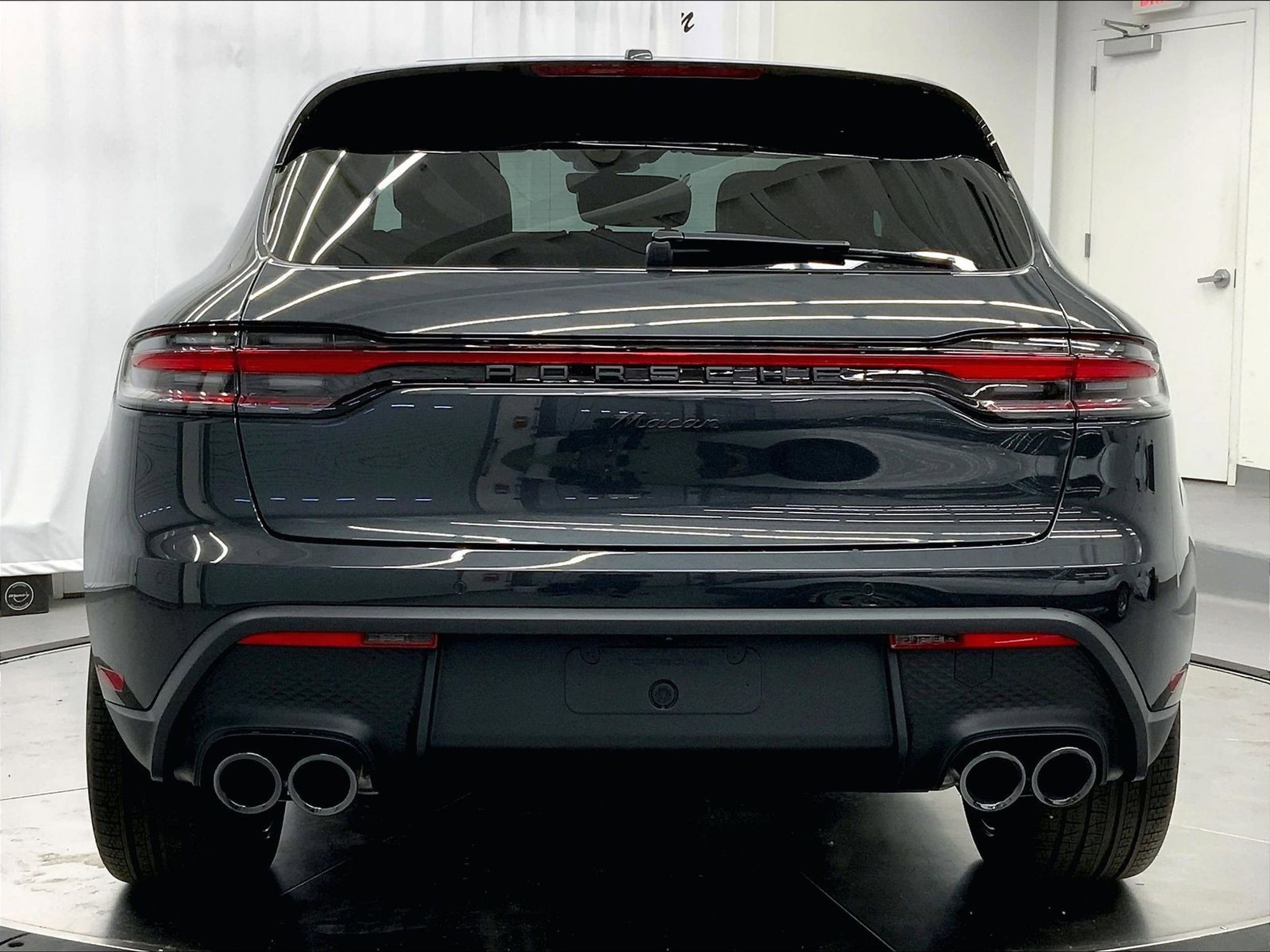 New 2026 Porsche Macan AWD/4WD image 30