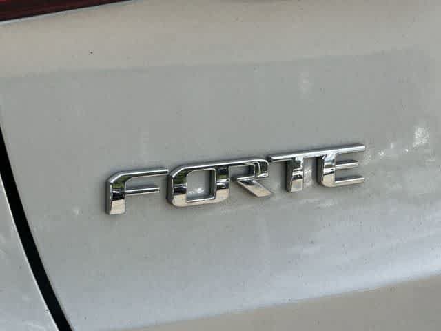 Used 2015 Kia Forte LX FWD image 22