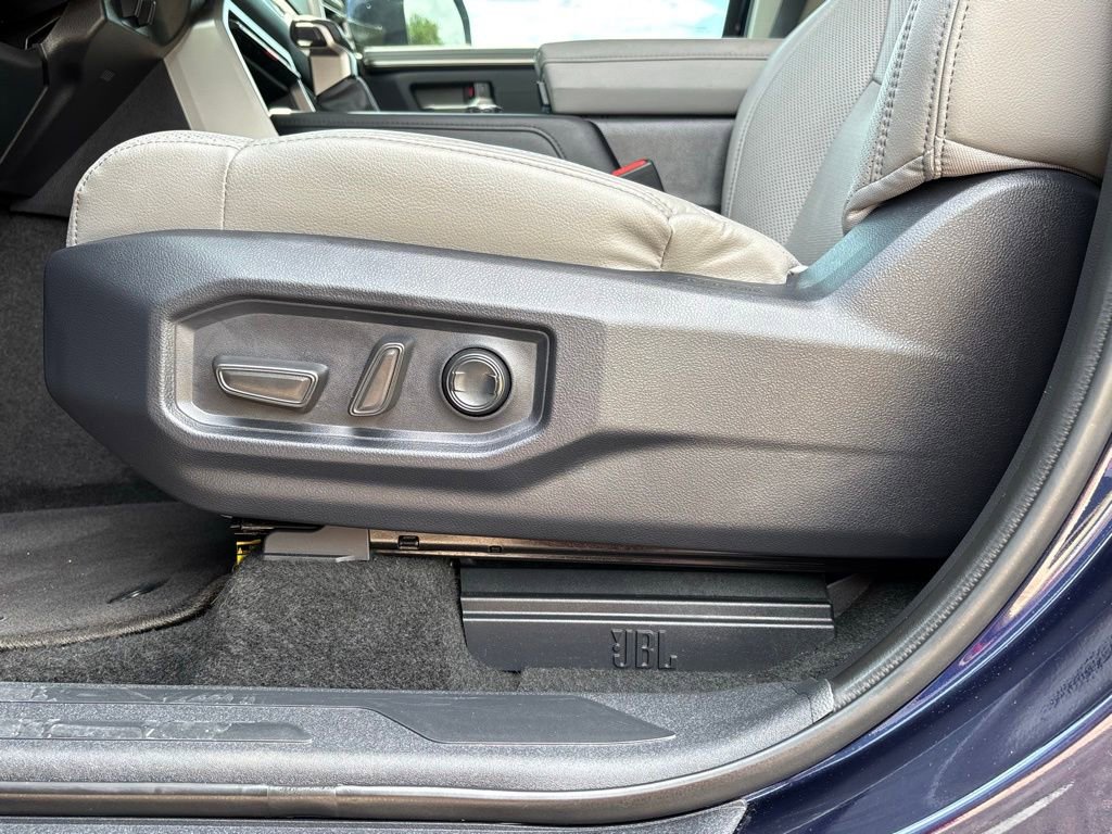 Used 2024 Toyota Tundra Limited AWD/4WD image 13