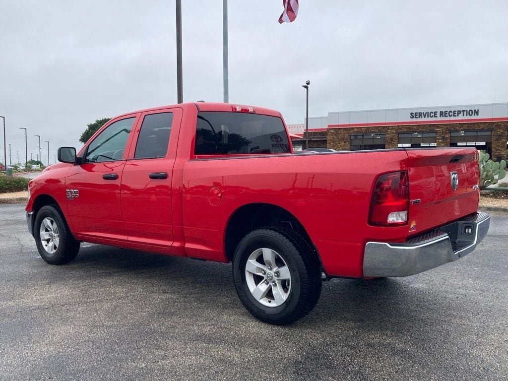 Used 2024 RAM 1500 Classic SLT AWD/4WD image 7