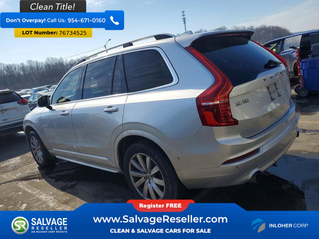 Used 2018 Volvo XC90 T5 Momentum w/ Convenience Package AWD/4WD image 3