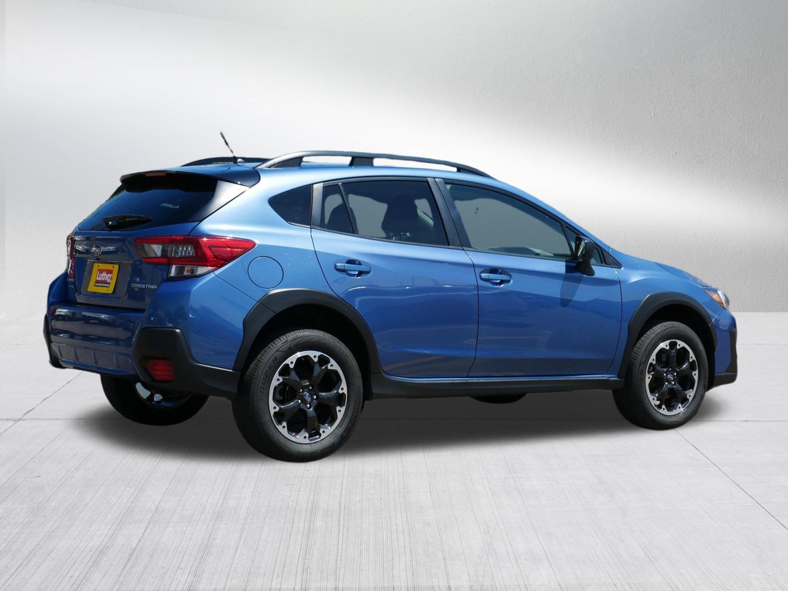 Used 2023 Subaru Crosstrek 2.0i AWD/4WD image 7