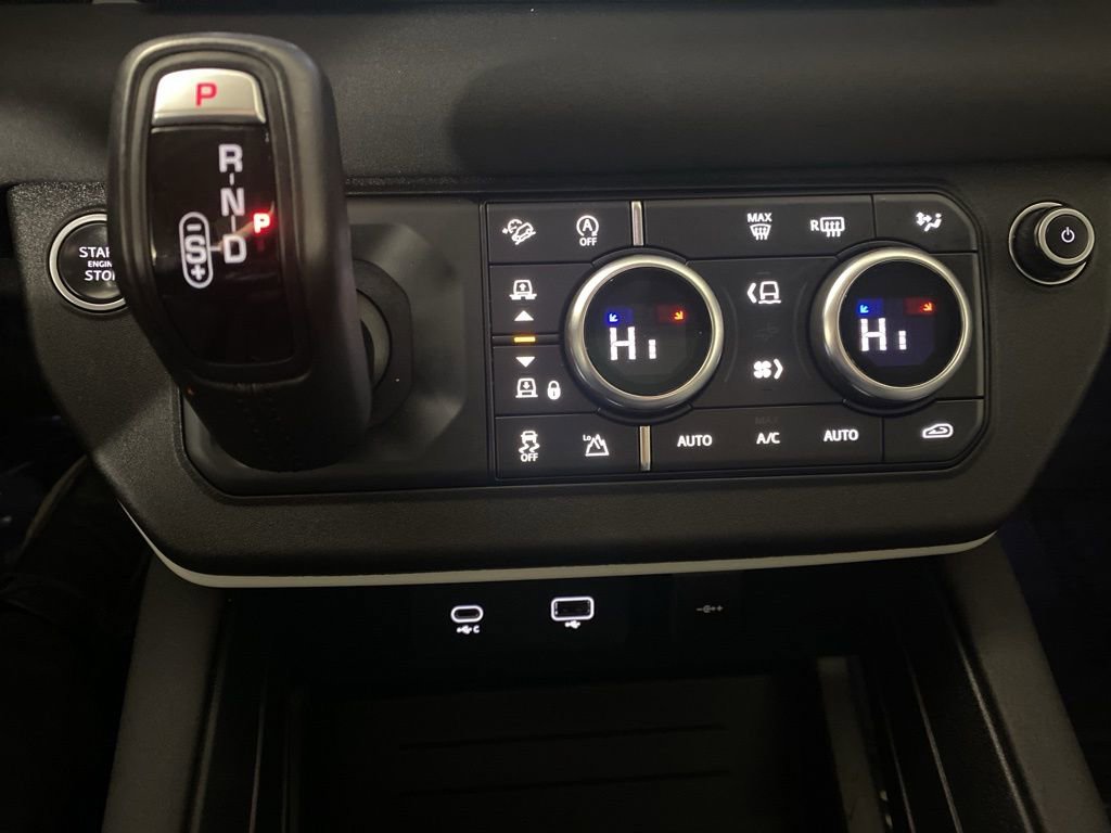 Used 2021 Land Rover Defender 110 SE image 19