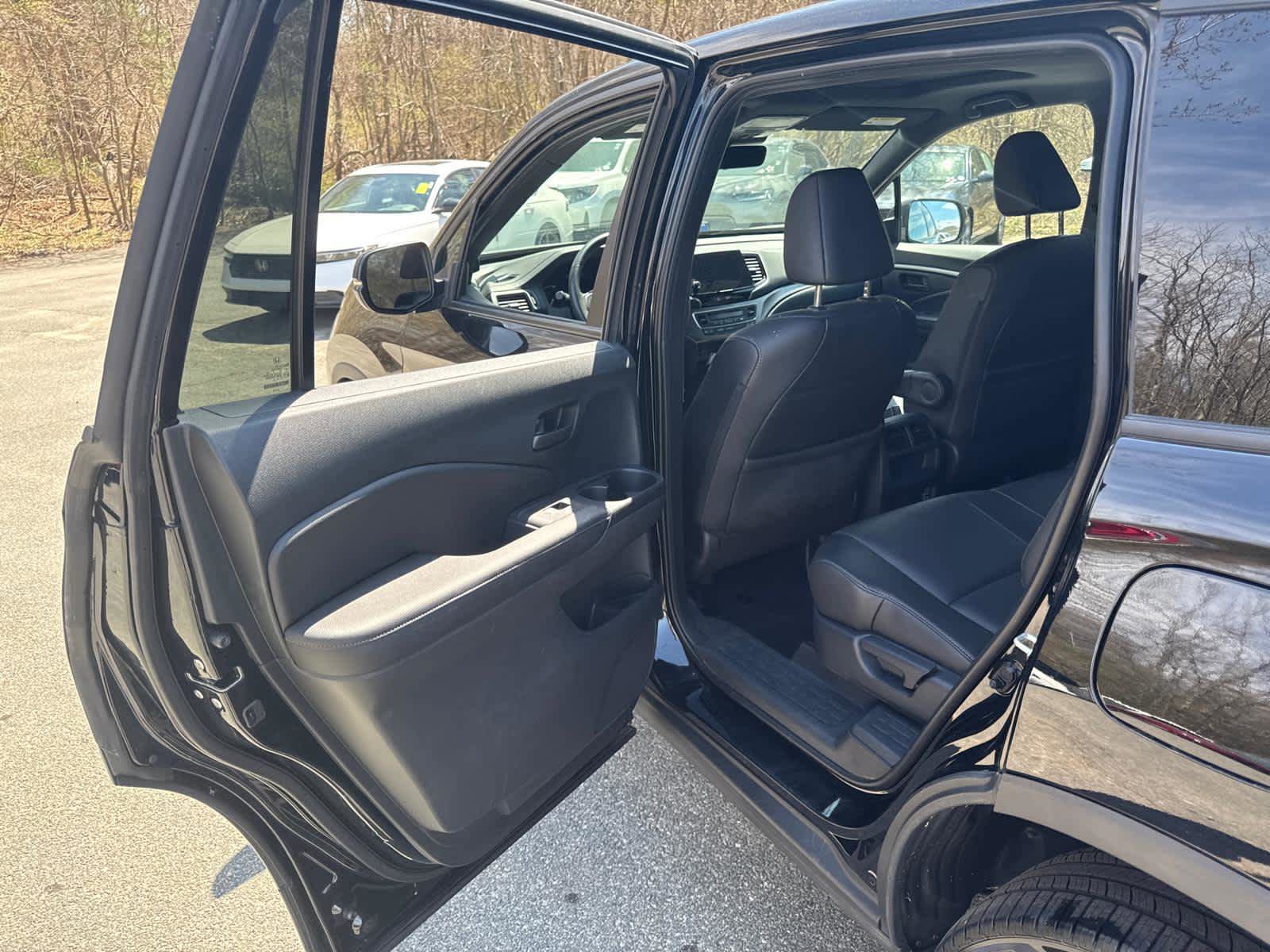 Used 2023 Honda Passport EX-L image 28