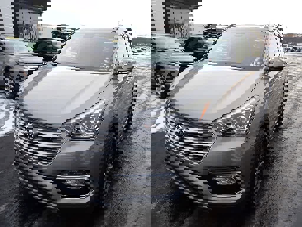 Used 2017 Hyundai Santa Fe Sport w/ Cargo Package image 9