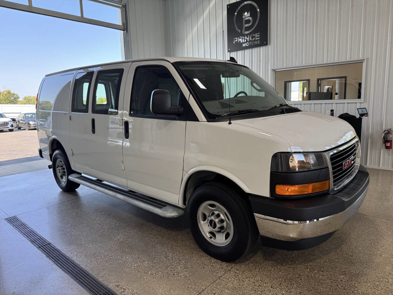 Used 2023 GMC Savana 2500 w/ Driver Convenience Package image 34