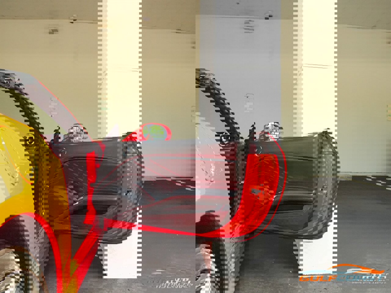 Used 2015 Ferrari California T image 42