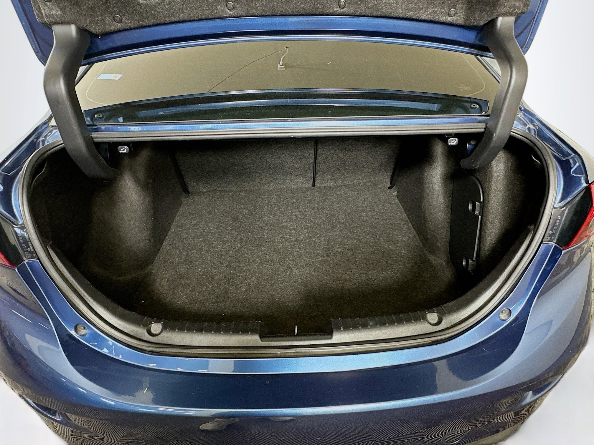 Used 2017 MAZDA MAZDA3 Touring FWD image 27