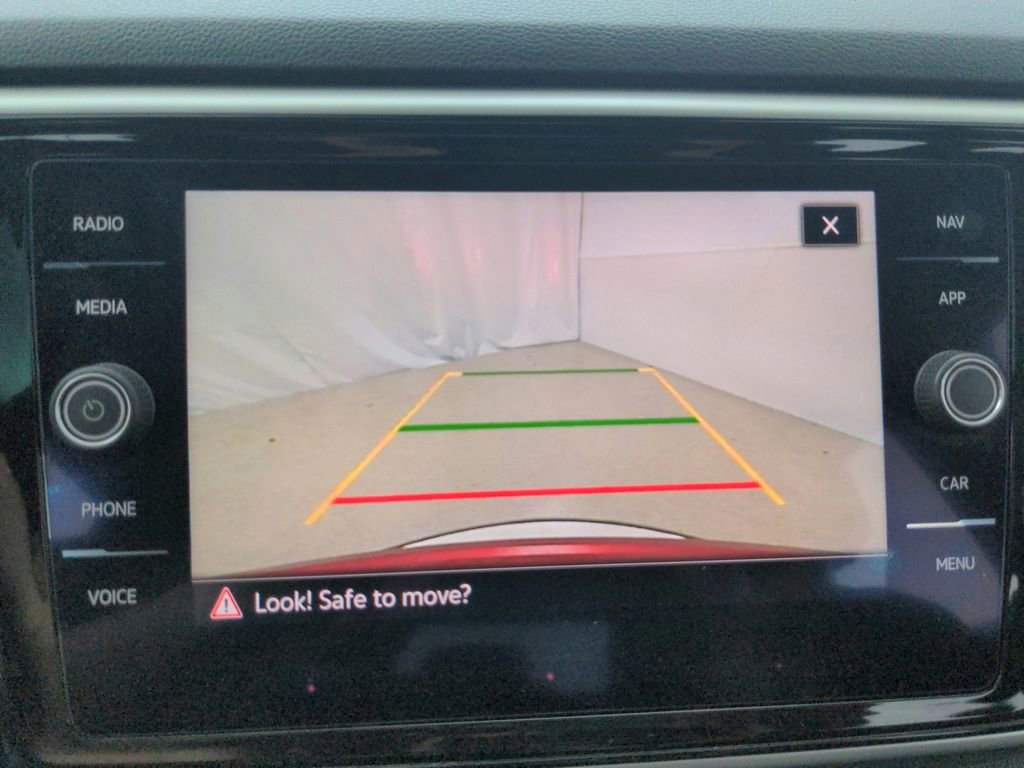 Used 2021 Volkswagen Atlas Cross Sport SEL Premium R-Line AWD/4WD image 25