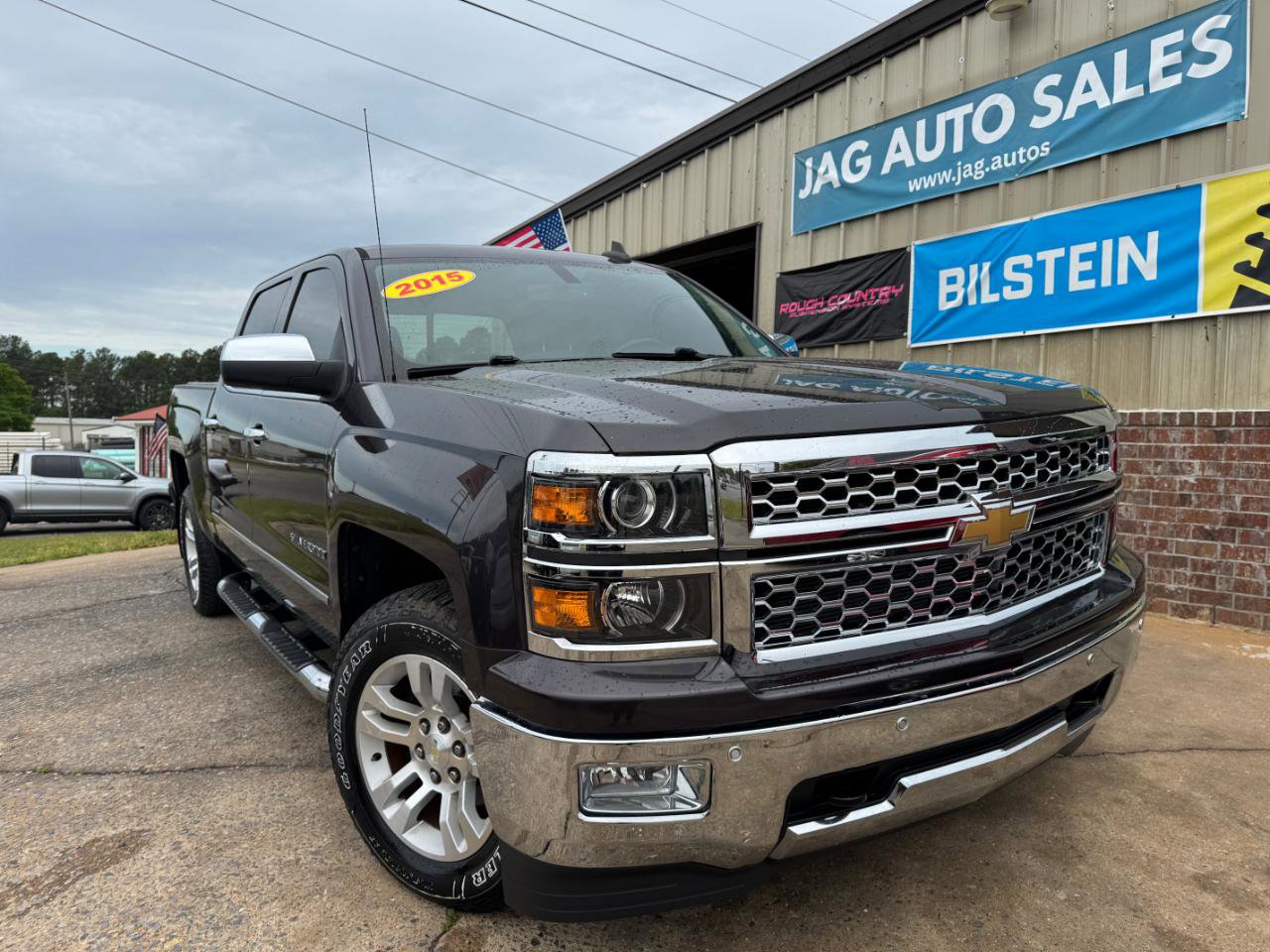 Used 2015 Chevrolet Silverado 1500 LTZ w/ LTZ Plus Package AWD/4WD image 2