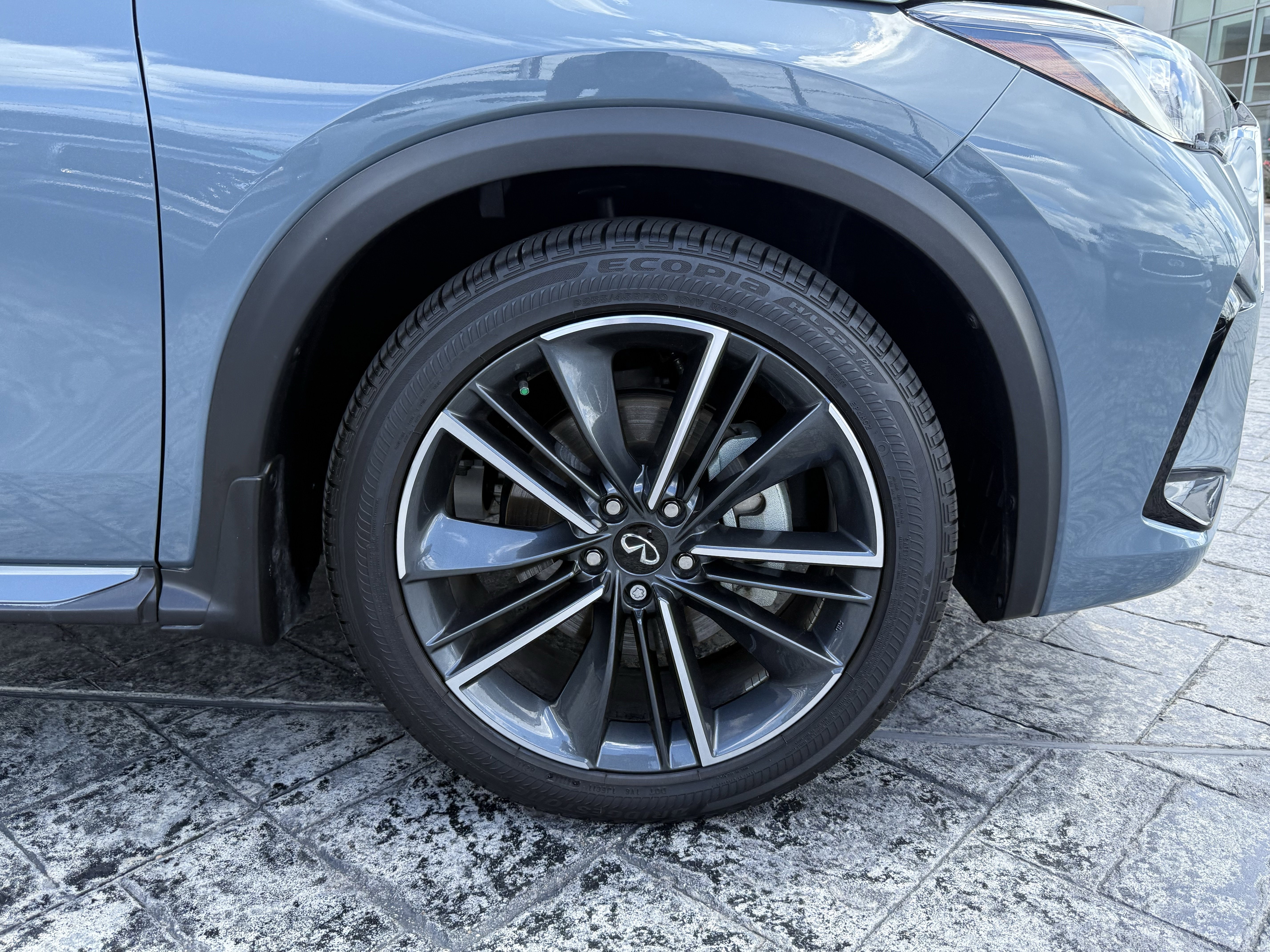 Certified 2025 INFINITI QX55 Luxe w/ Cargo Package AWD/4WD image 9