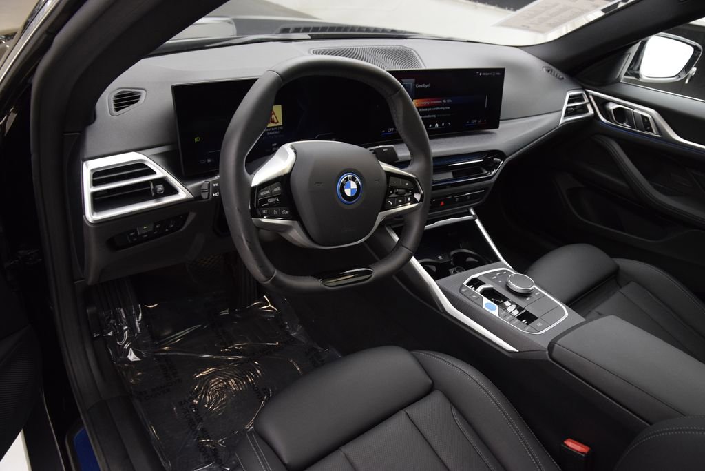 Used 2025 BMW i4 eDrive40 RWD image 21
