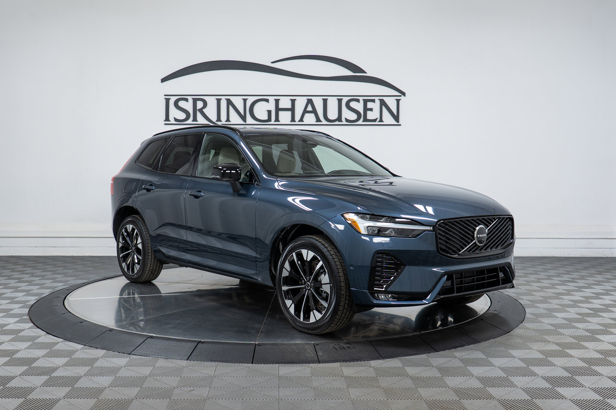 New 2026 Volvo XC60 B5 Plus w/ Climate Package image 3