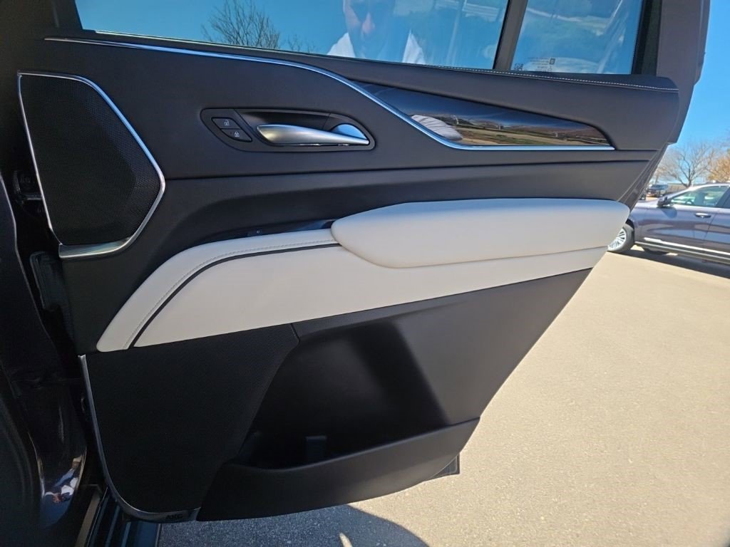 Certified 2024 Cadillac Escalade Sport w/ Heavy-Duty Trailer Package image 20