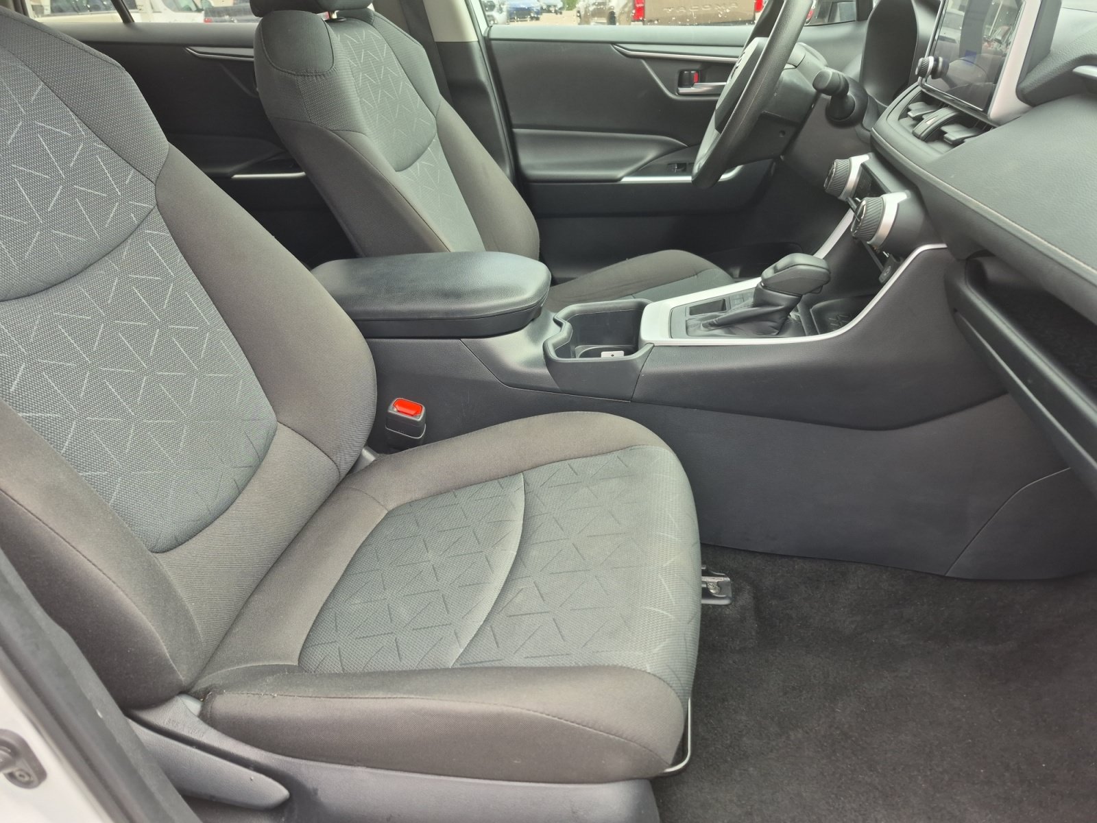 Certified 2025 Toyota RAV4 XLE AWD/4WD image 24