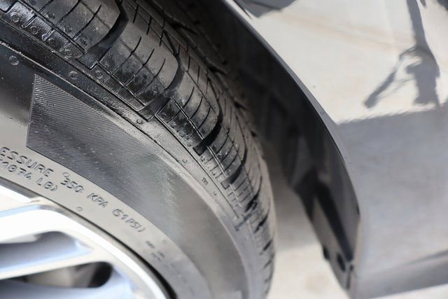 Used 2025 Mercedes-Benz E 350 4MATIC Sedan image 49