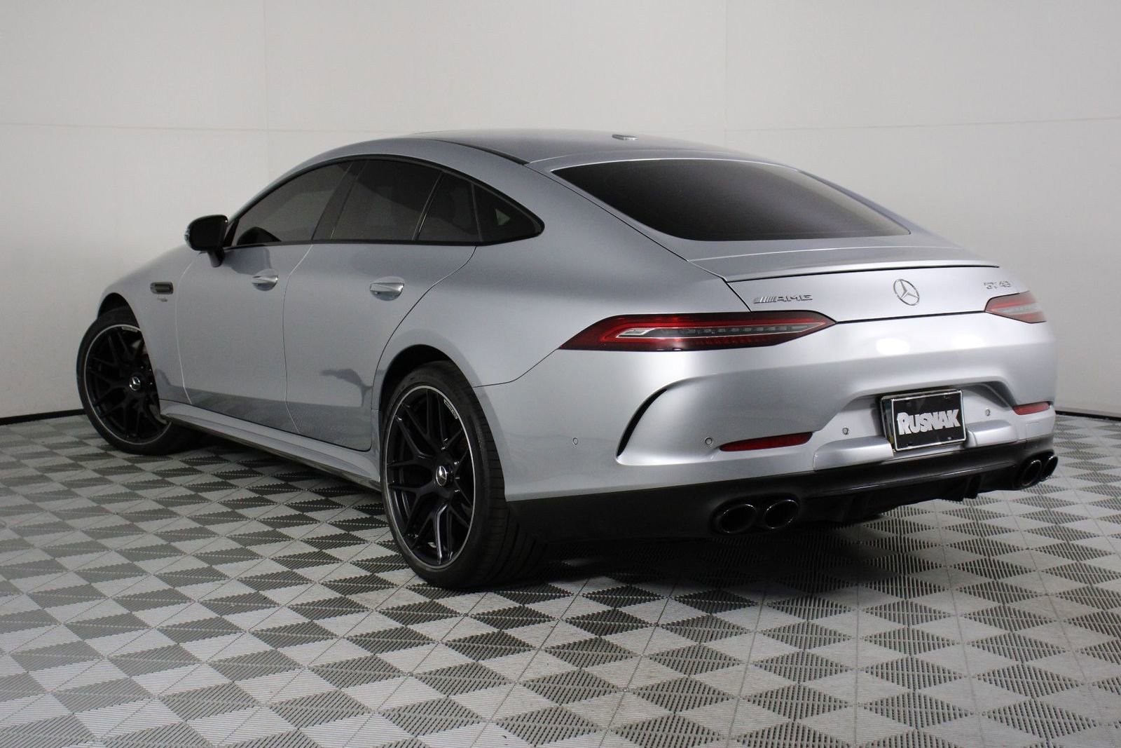 Used 2022 Mercedes-Benz AMG GT 43 image 2