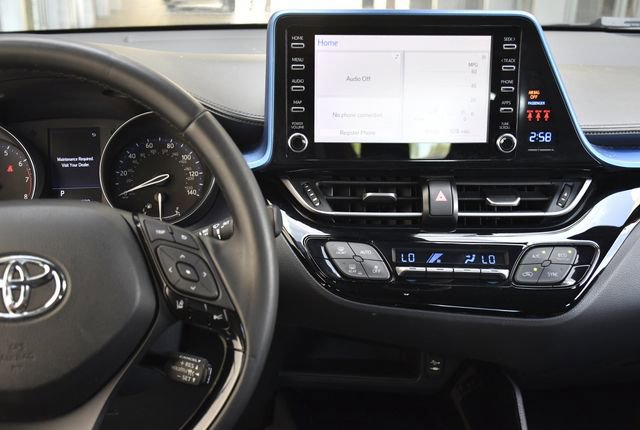 Used 2019 Toyota C-HR XLE FWD image 11