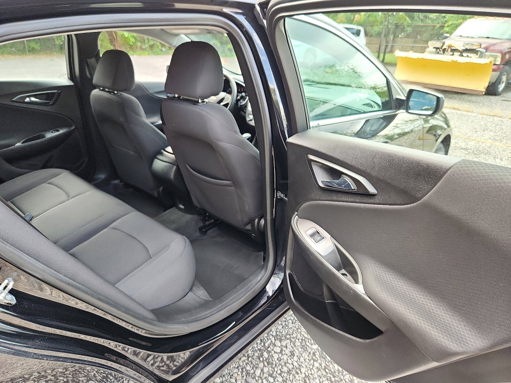 Used 2023 Chevrolet Malibu LS image 13