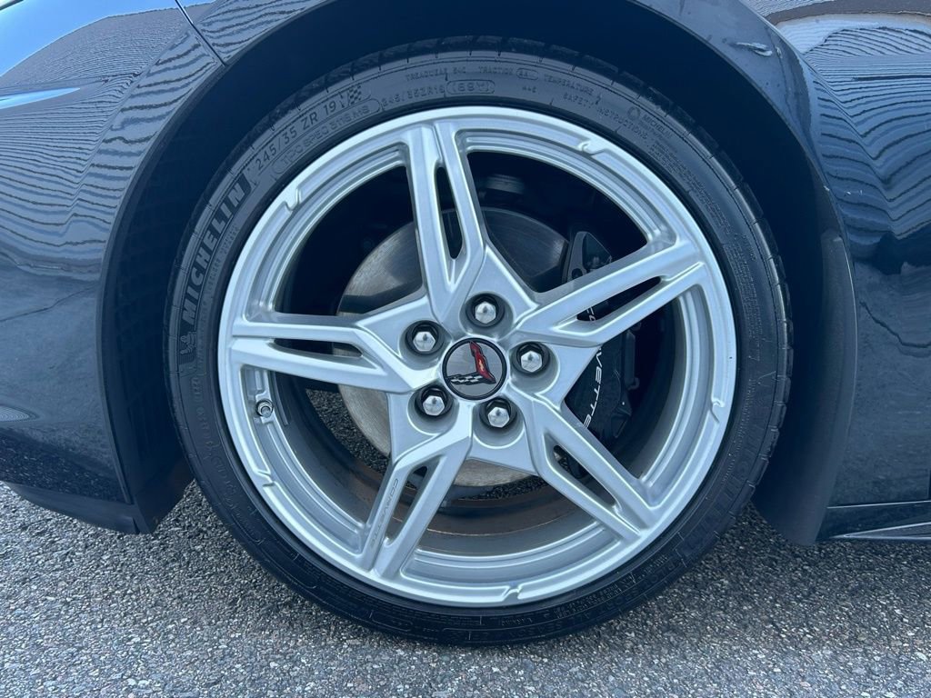 Used 2025 Chevrolet Corvette Stingray Premium Cpe w/ 3LT image 37