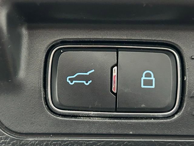 Used 2023 Ford Explorer XLT w/ Equipment Group 202A image 10