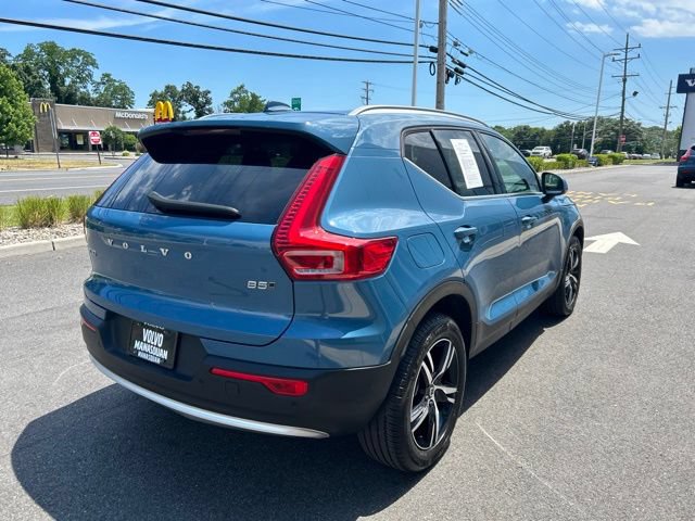 Certified 2025 Volvo XC40 B5 Core AWD/4WD image 5