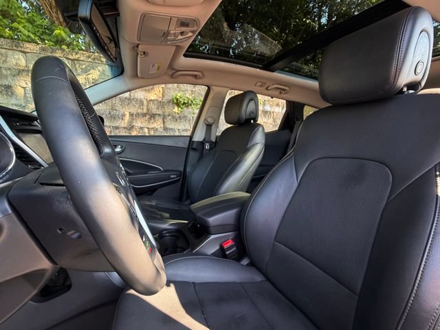 Used 2023 Hyundai Santa Fe SEL w/ Premium Package FWD image 15