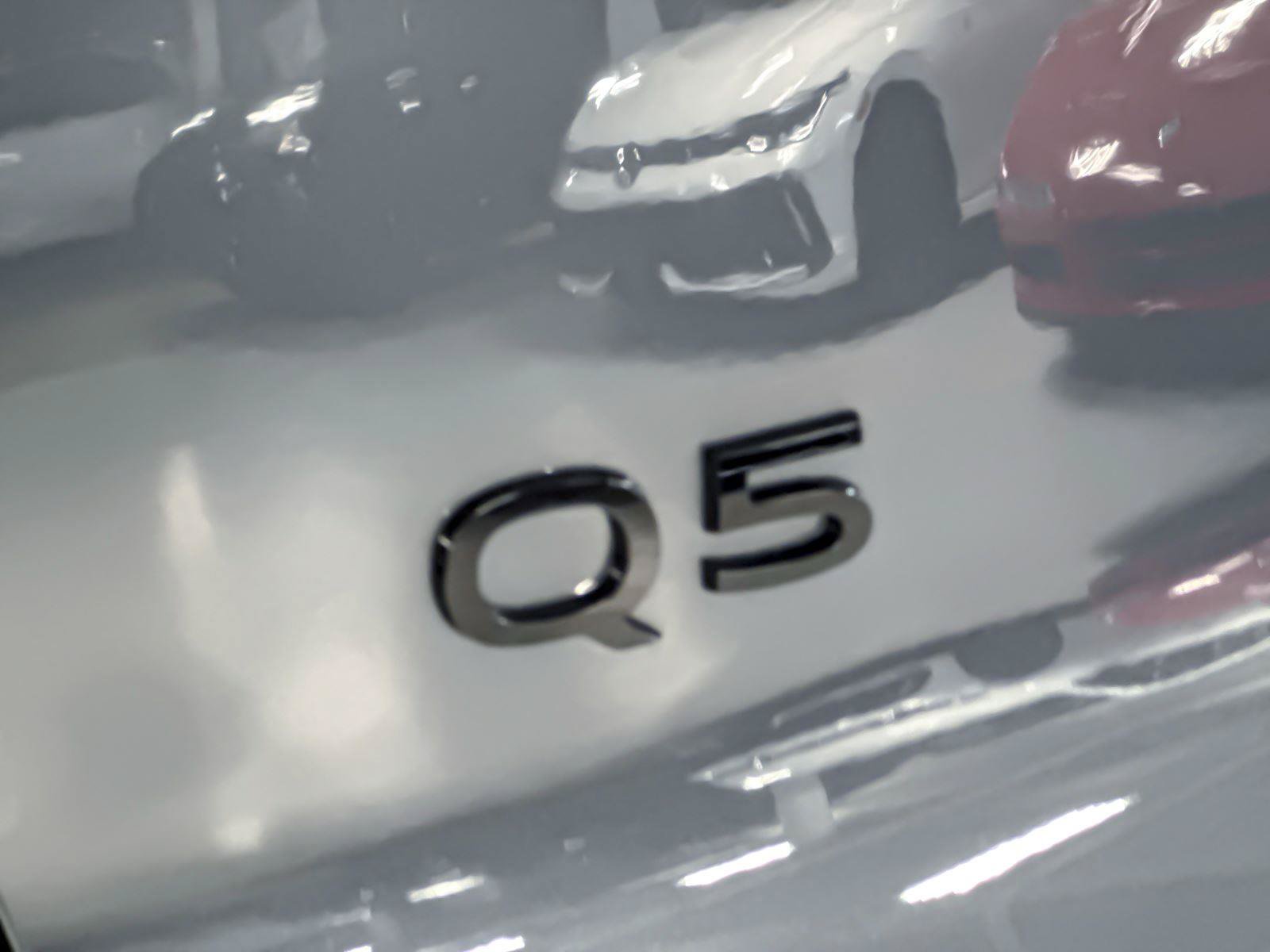 Used 2025 Audi Q5 Premium w/ Premium Plus AWD/4WD image 27