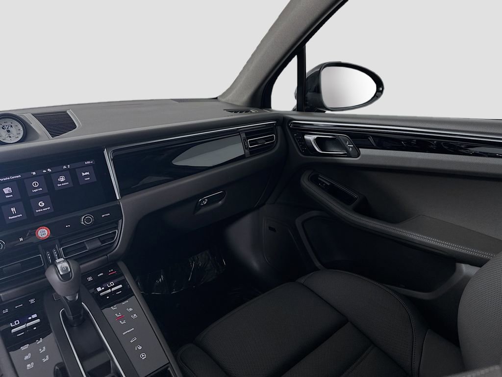 New 2026 Porsche Macan Turbo AWD/4WD image 25