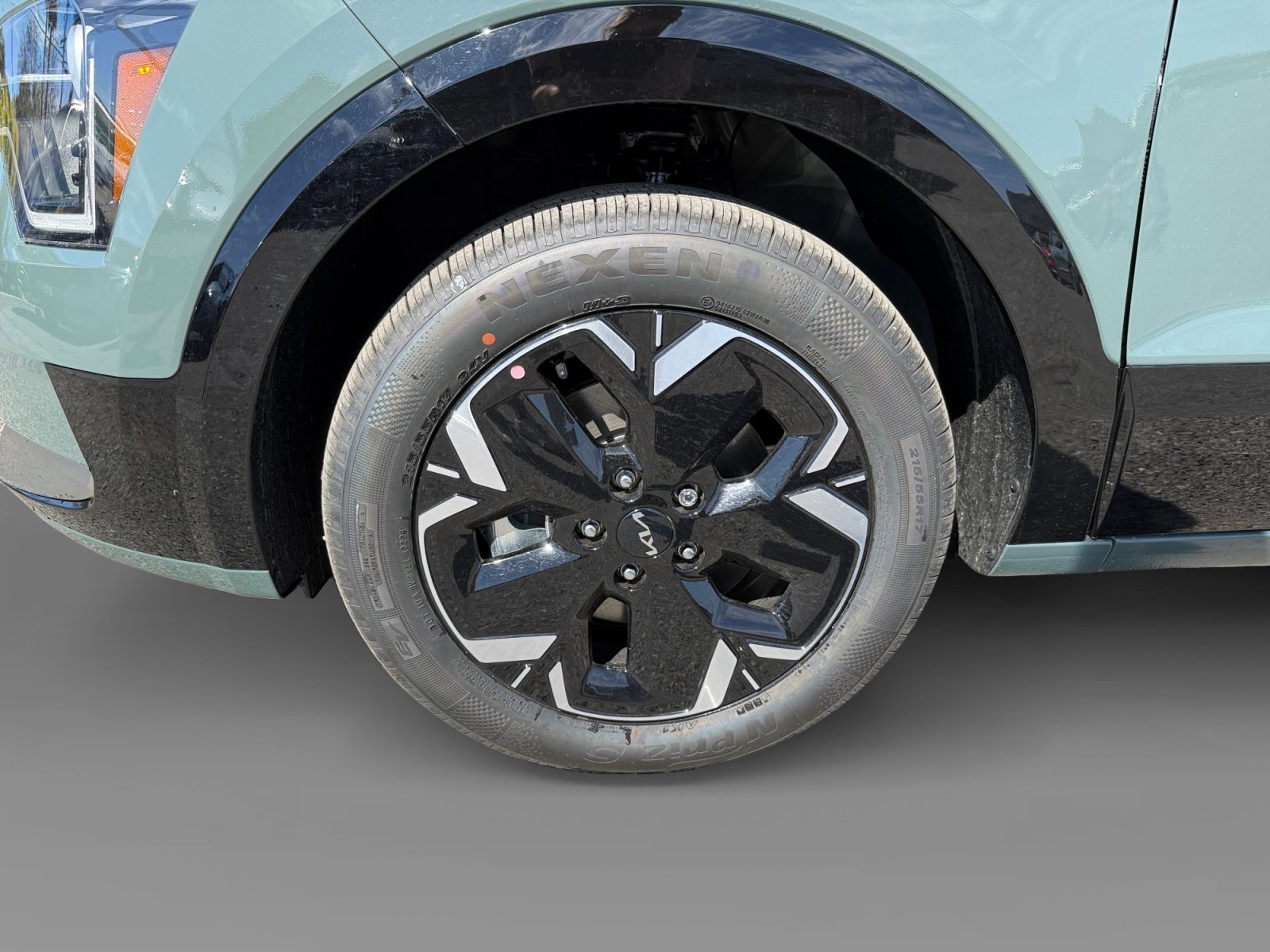New 2026 Kia Niro Wind FWD image 9