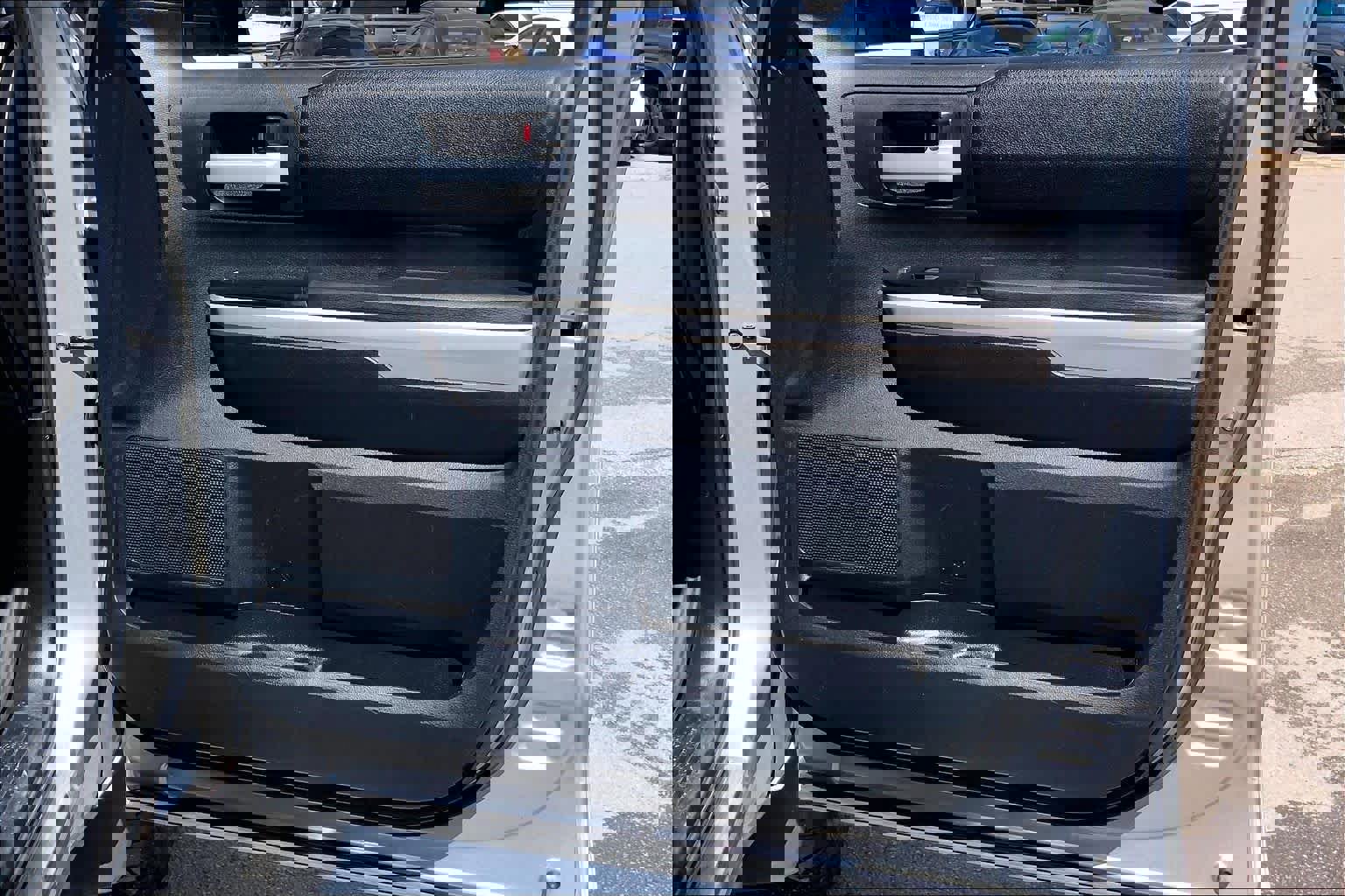 Used 2015 Toyota Tundra SR5 w/ SR5 Upgrade Package image 21