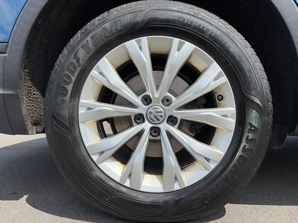 Used 2019 Volkswagen Tiguan S w/ Driver Assistance Package AWD/4WD image 19