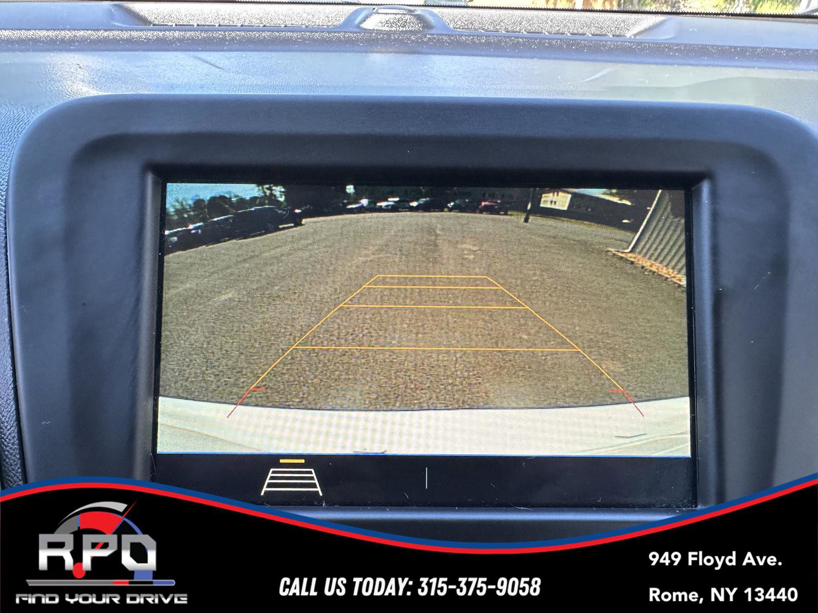 Used 2019 Chevrolet Equinox LS AWD/4WD image 23