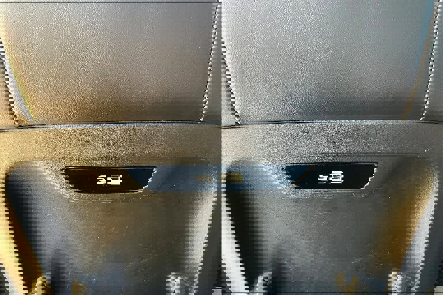 Used 2024 Chrysler Pacifica Touring-L FWD image 34