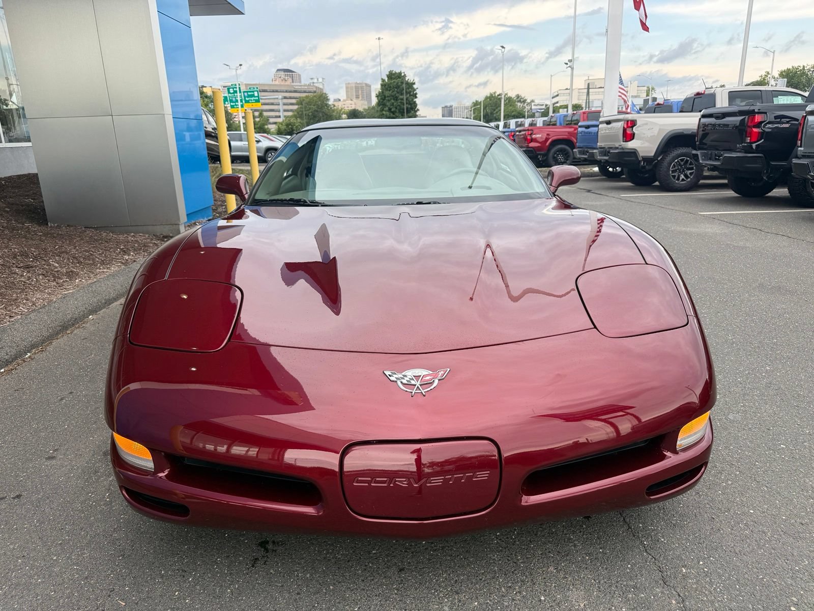Used 2003 Chevrolet Corvette Coupe w/ Preferred Equipment Group RWD image 4