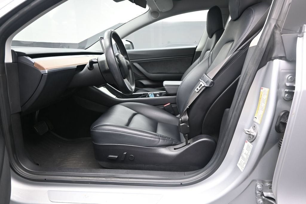Used 2018 Tesla Model 3 Long Range AWD/4WD image 19