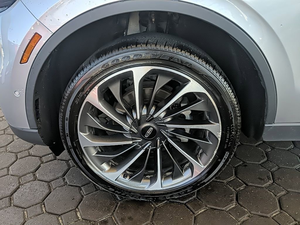 Used 2021 Lincoln Aviator Reserve w/ Equipment Group 201A image 7