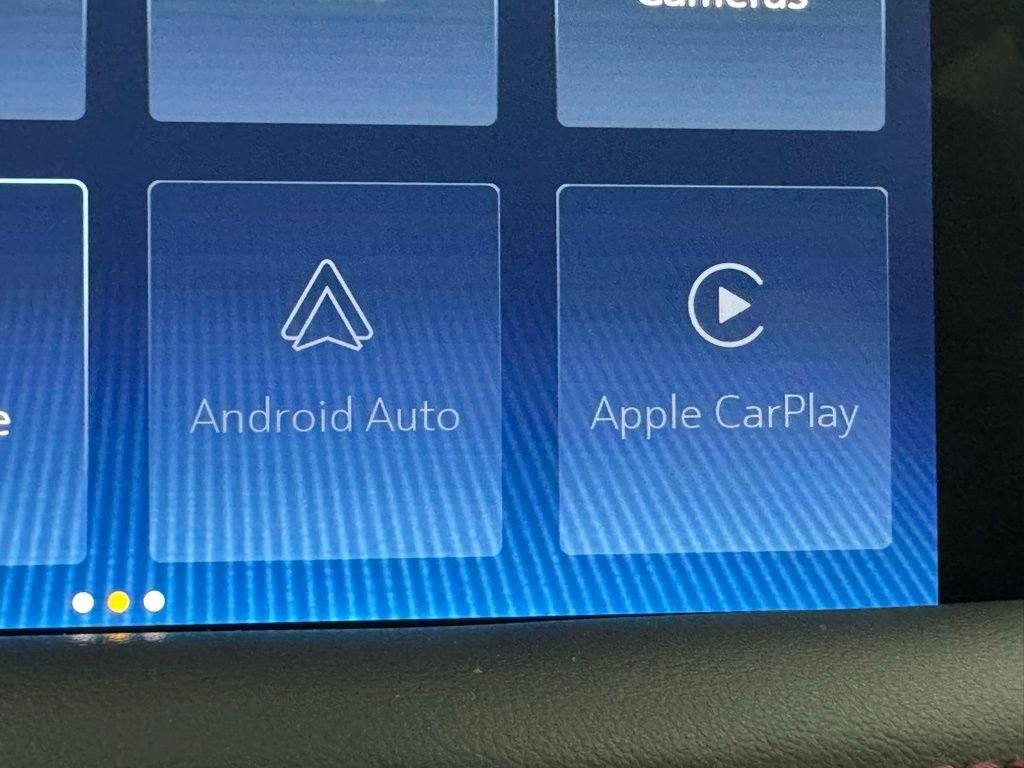 Used 2023 Chevrolet Suburban RST w/ Luxury Package image 28