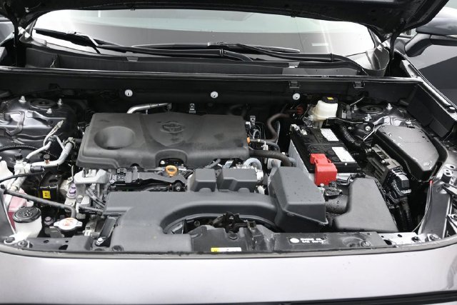 Certified 2025 Toyota RAV4 LE AWD/4WD image 23