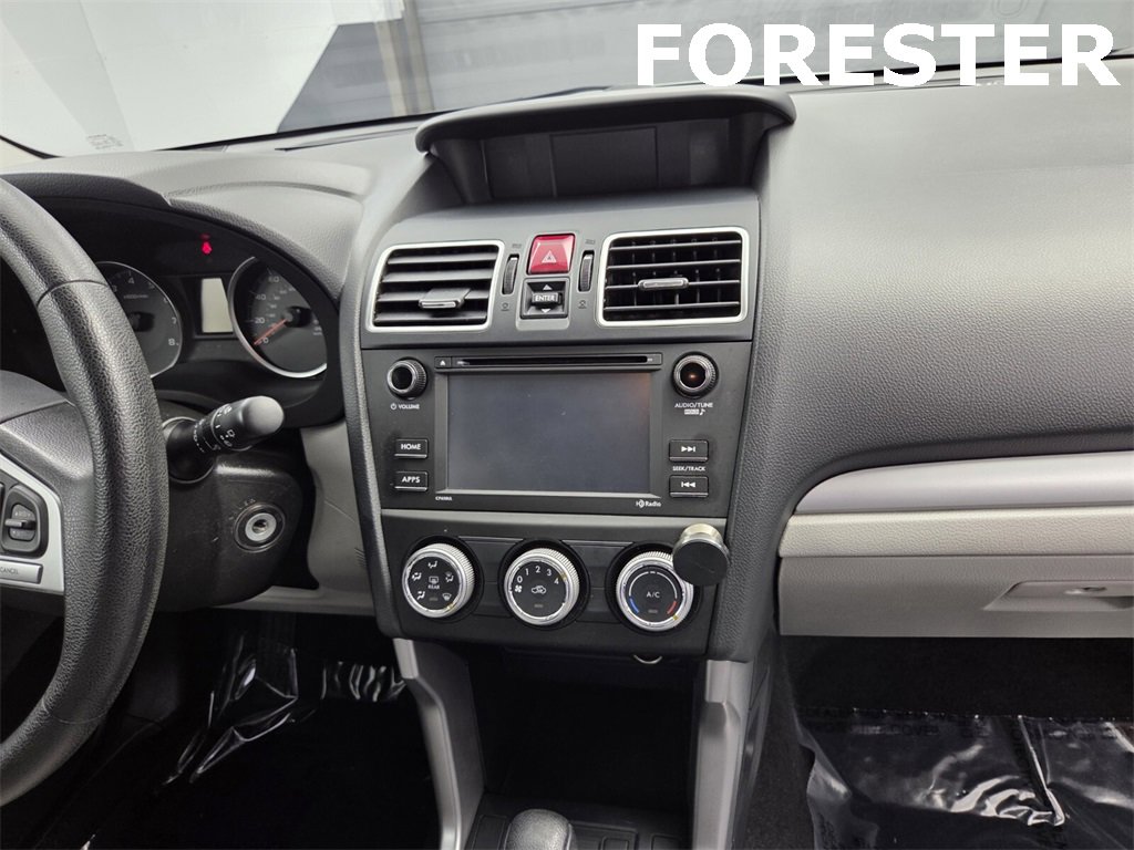 Used 2017 Subaru Forester 2.5i w/ Alloy Wheel Package image 16