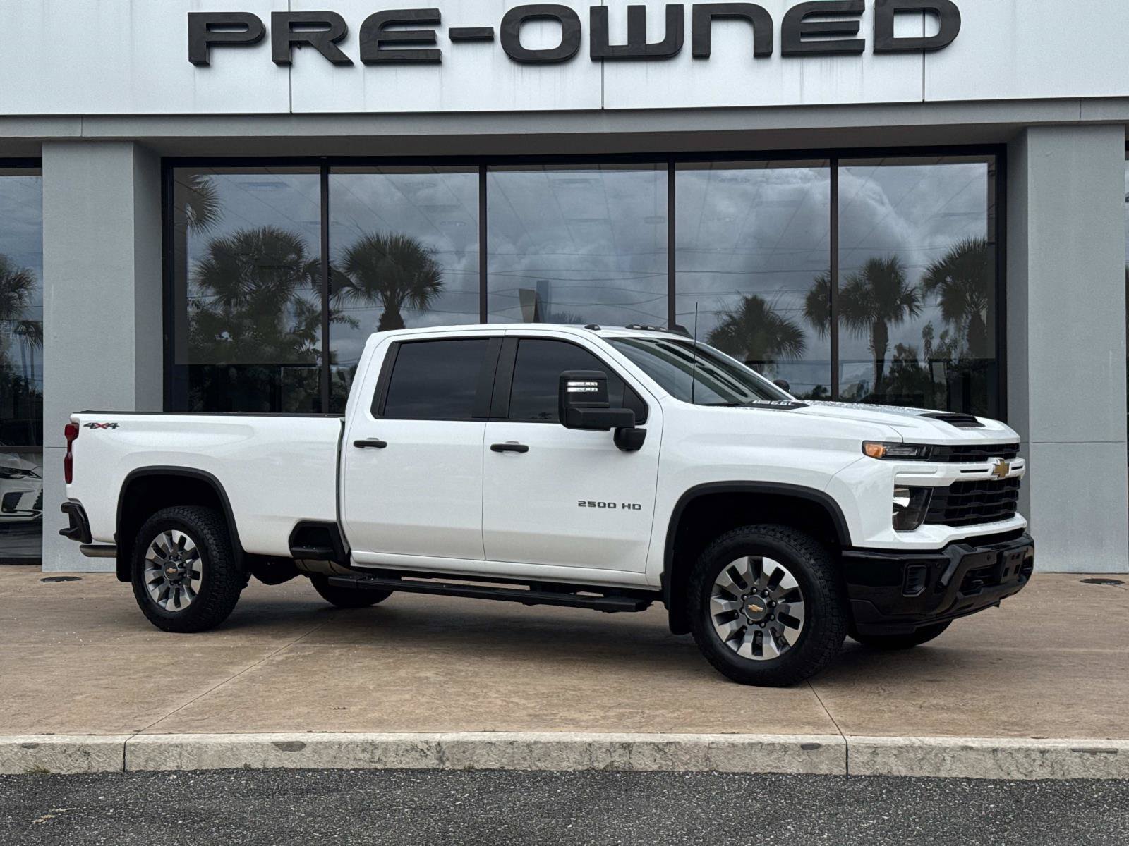 Used 2025 Chevrolet Silverado 2500 Custom w/ Custom Value Package AWD/4WD image 32