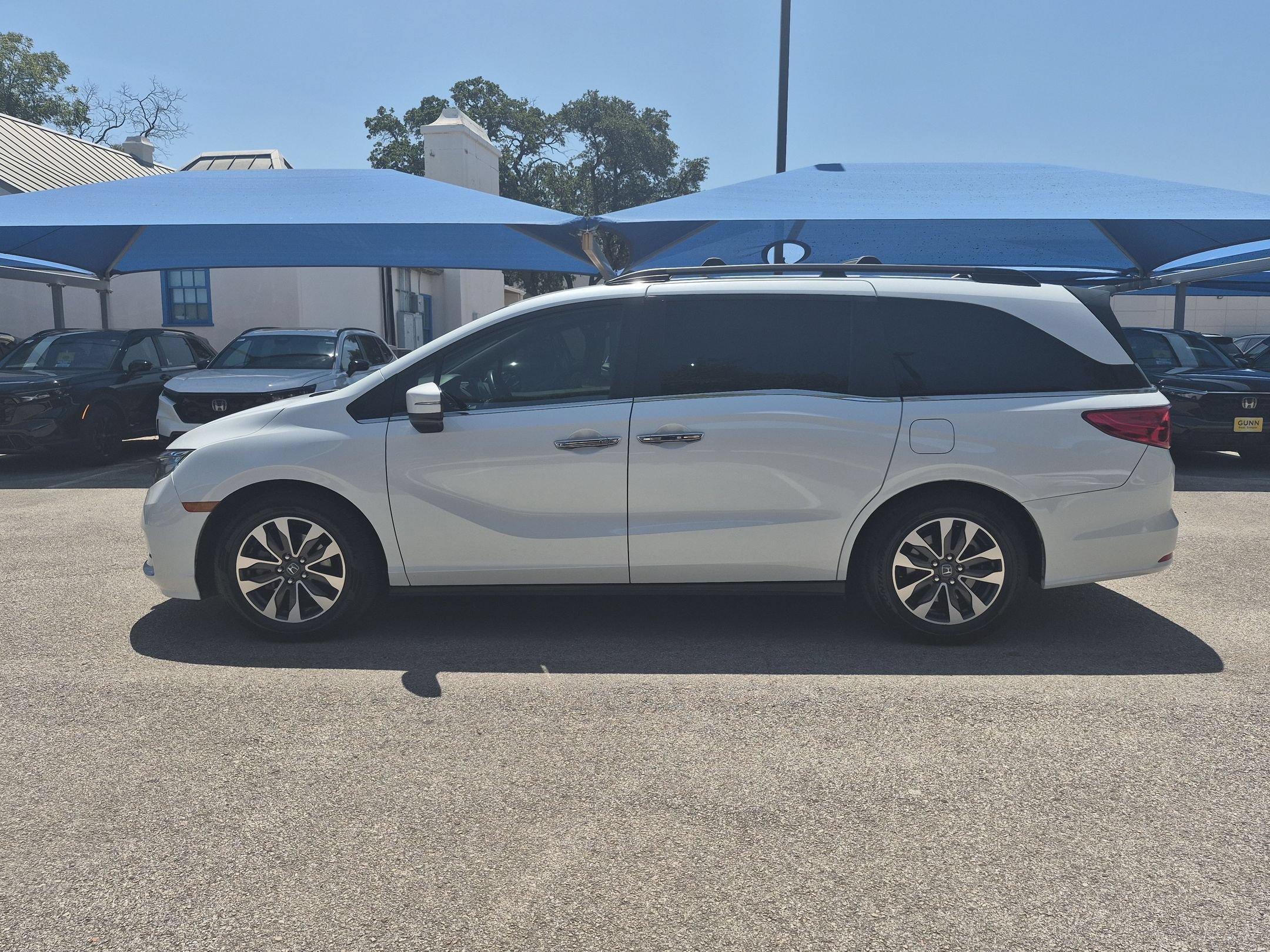 Certified 2022 Honda Odyssey EX-L image 6