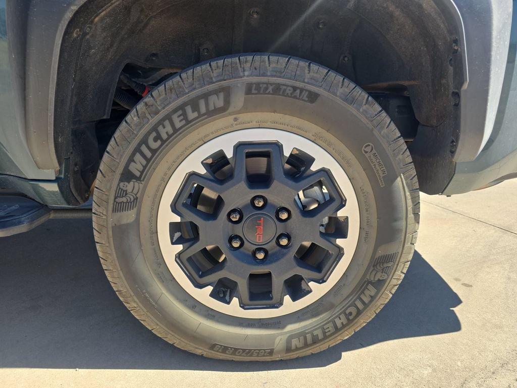 Used 2026 Toyota 4Runner TRD Off-Road Premium AWD/4WD image 32