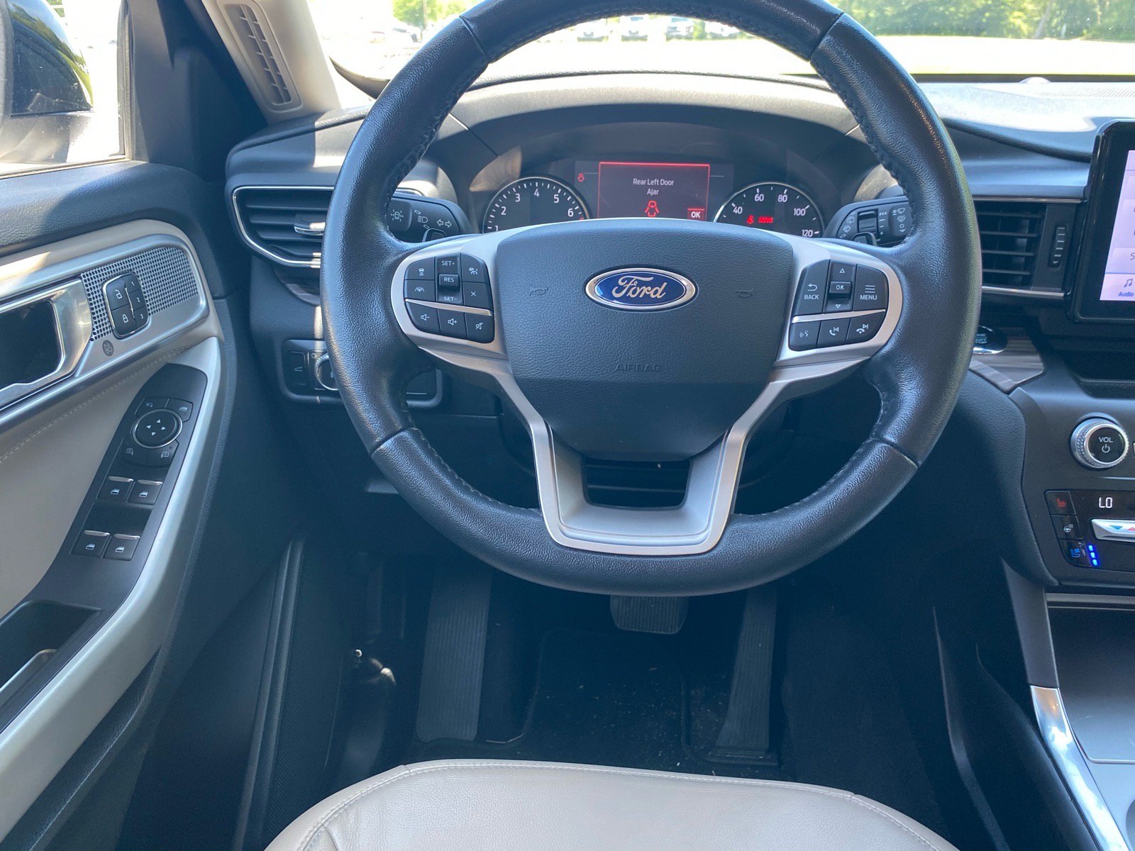 Certified 2020 Ford Explorer Limited RWD image 8