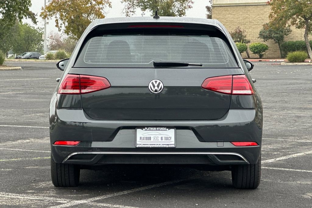 Used 2019 Volkswagen e-Golf SE image 5