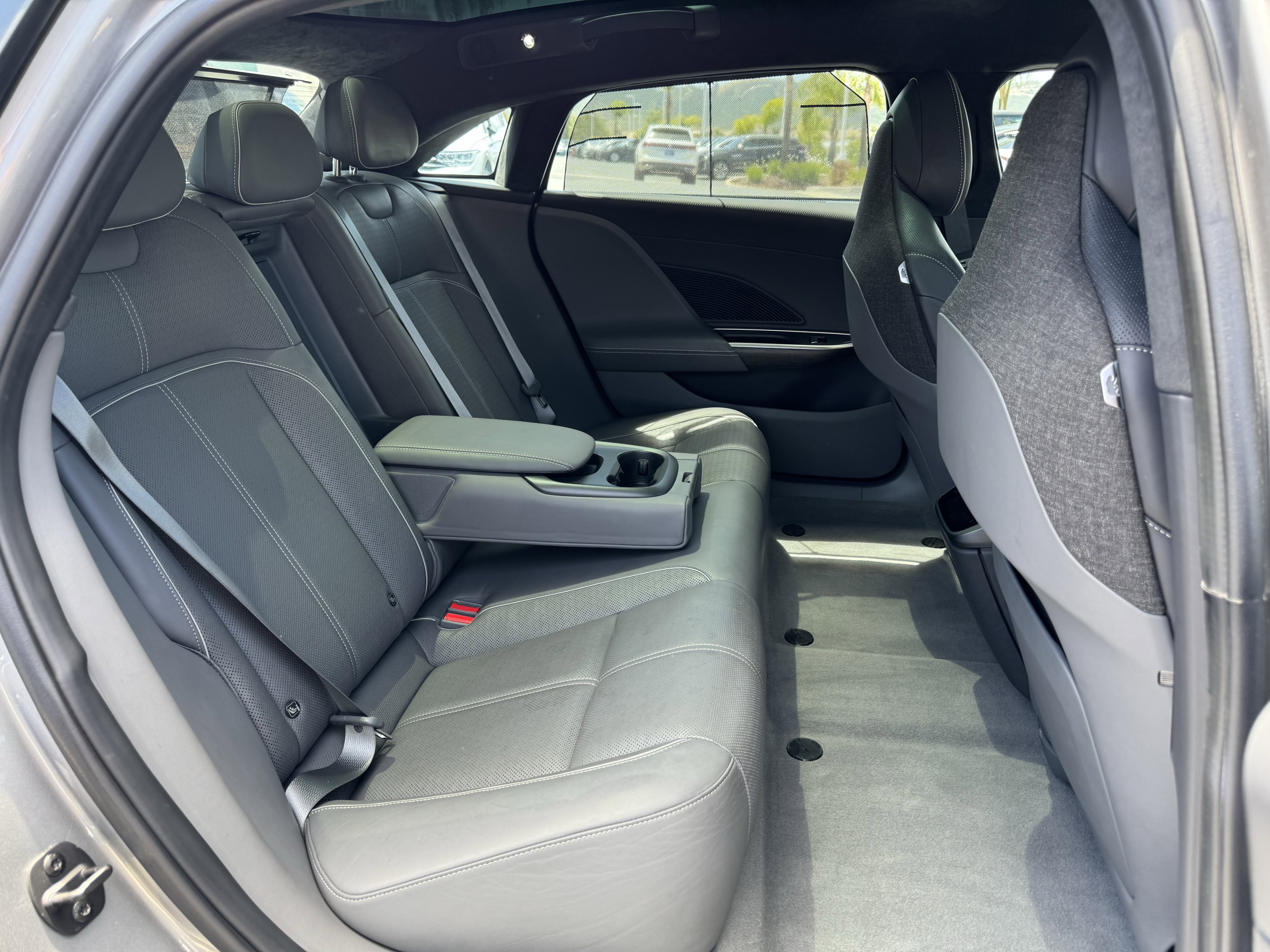 Used 2022 Lucid Air Grand Touring AWD/4WD image 36